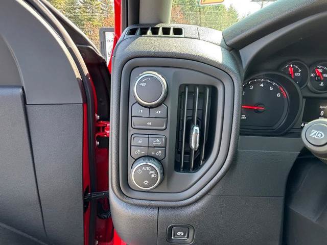 New 2026 Chevrolet Silverado 2500 Custom w/ Custom Value Package AWD/4WD image 25