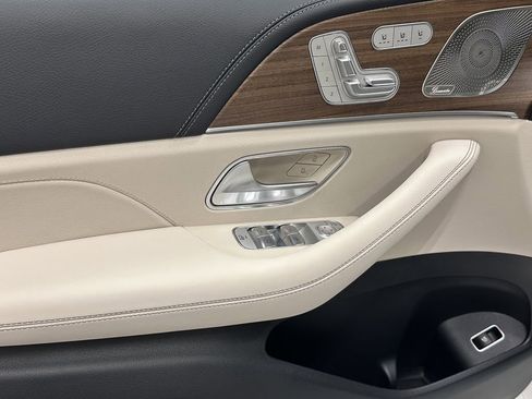 New 2026 Mercedes-Benz GLE 53 AMG 4MATIC Coupe image 9