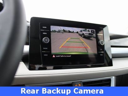 New 2025 Volkswagen Taos SEL