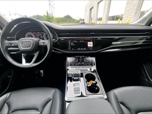 Used 2020 Audi Q7 3.0T Premium Plus w/ Premium Plus Package AWD/4WD image 14