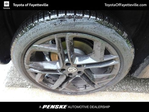 Used 2025 Volkswagen Tiguan SE R-Line AWD/4WD image 8