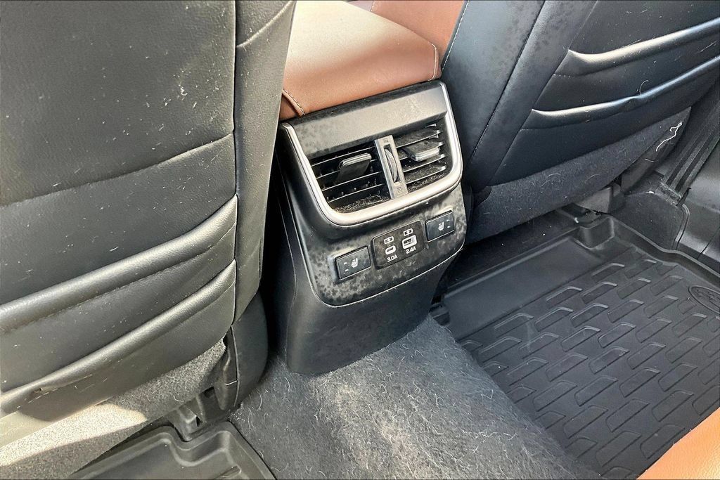 Used 2024 Subaru Outback Touring XT w/ Popular Package #2 AWD/4WD image 10