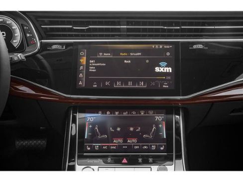 Used 2019 Audi Q8 Prestige AWD/4WD image 10