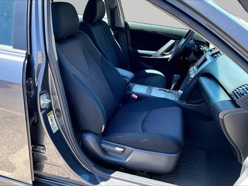 Used 2009 Toyota Camry SE FWD image 10