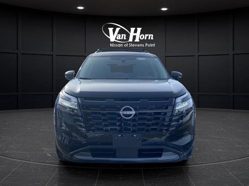 New 2026 Nissan Pathfinder SL image 11