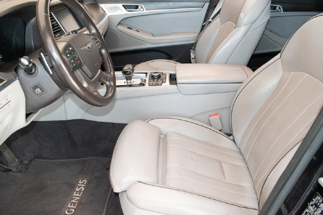 Used 2018 Genesis G80 3.8 w/ Option Group 03 AWD/4WD image 20