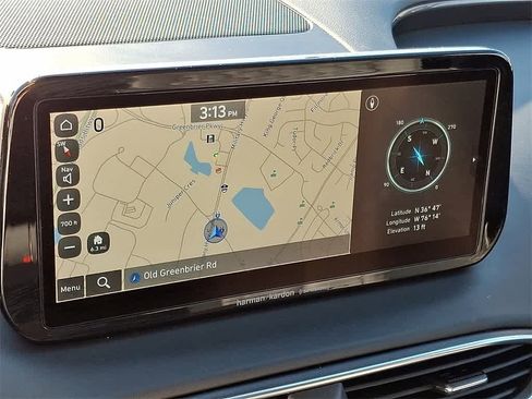 Used 2022 Hyundai Santa Fe Limited w/ Cargo Package image 17