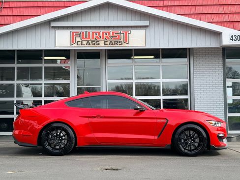 Used 2020 Ford Mustang Shelby GT350 w/ Technology Package image 2