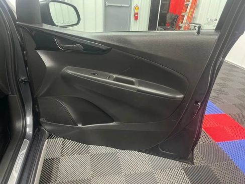 Used 2022 Chevrolet Spark ACTIV FWD image 11