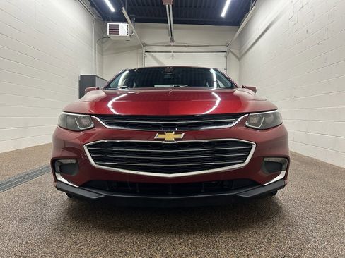 Used 2017 Chevrolet Malibu LT image 5