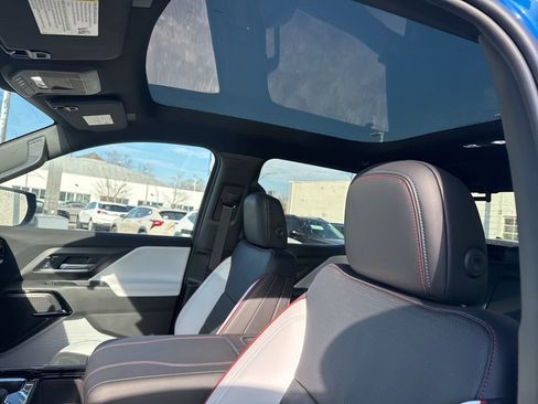 Used 2025 Chevrolet Silverado EV RST image 11