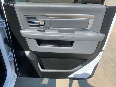 Used 2019 RAM 1500 Classic SLT w/ Luxury Group AWD/4WD image 15