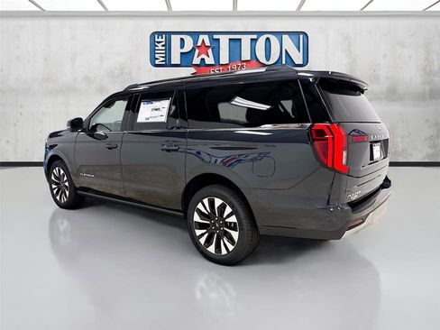 New 2026 Ford Expedition Max Platinum w/ Driver's Package image 5