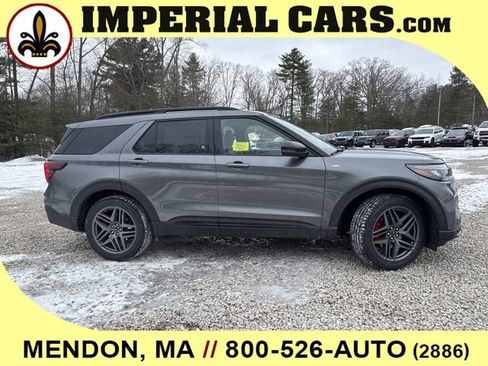 New 2026 Ford Explorer ST-Line w/ ST-Line Street Pack image 12