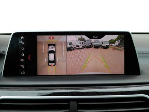 Used 2019 BMW 750i w/ Executive Package RWD image 8