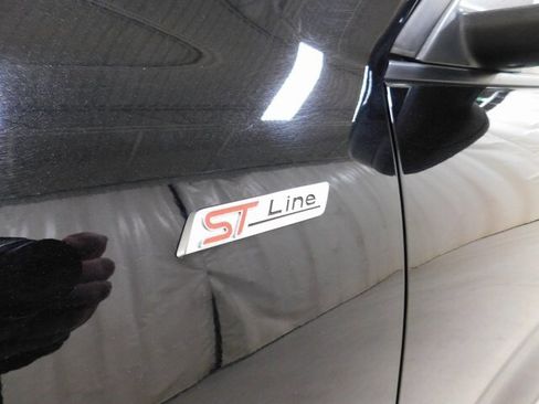 Used 2025 Ford Escape ST-Line Select image 12