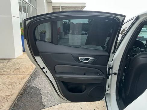 Certified 2024 Volvo S60 B5 Plus w/ Climate Package FWD image 23