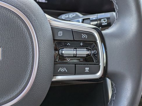 Used 2023 Kia Carnival SX FWD image 22