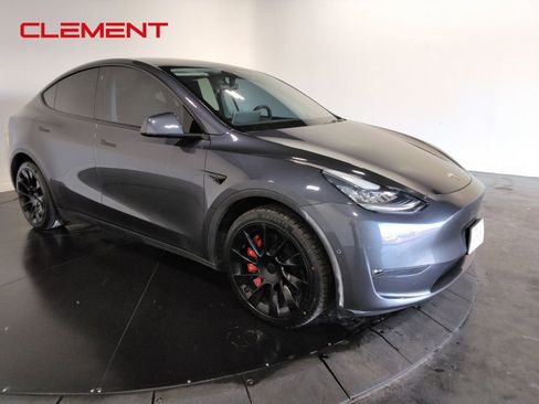 Used 2021 Tesla Model Y Long Range image 4