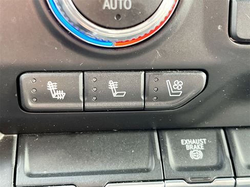 Used 2021 GMC Sierra 2500 SLT w/ SLT Convenience Package image 27