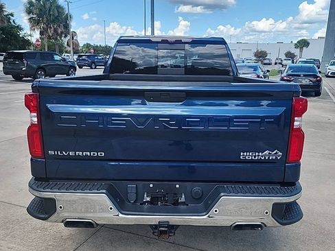 Used 2020 Chevrolet Silverado 1500 High Country w/ Technology Package AWD/4WD image 4