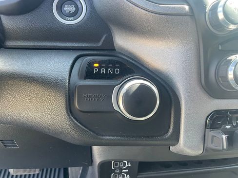 Used 2024 RAM 2500 Tradesman w/ Chrome Appearance Group image 18