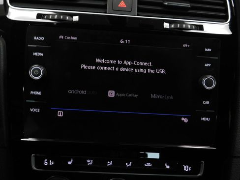 Used 2019 Volkswagen Golf R 4-Door AWD/4WD image 48