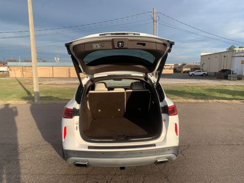 Used 2019 INFINITI QX50 Essential w/ Sensory Package image 28