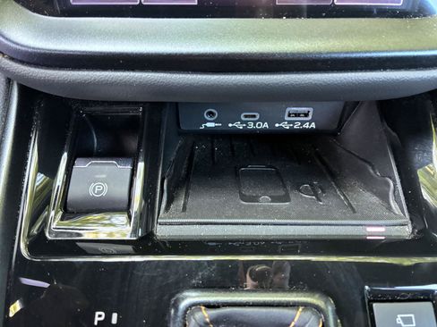 Used 2024 Subaru Outback Wilderness AWD/4WD image 31