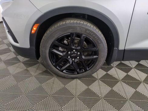 Used 2020 Chevrolet Blazer LT FWD image 28