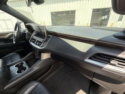 Certified 2021 Chevrolet Tahoe LT w/ LT Signature Package AWD/4WD image 29