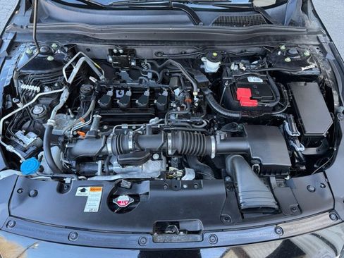 Used 2021 Honda Accord Sport image 18