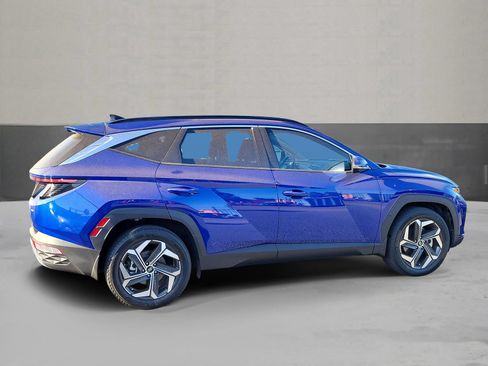Used 2022 Hyundai Tucson Limited AWD/4WD image 2