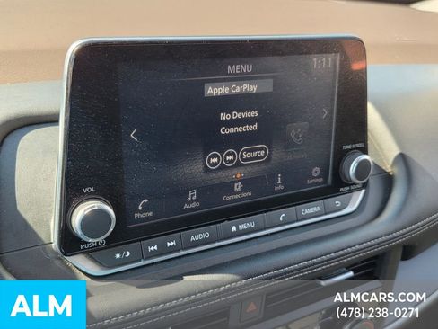 Used 2023 Nissan Rogue S image 19