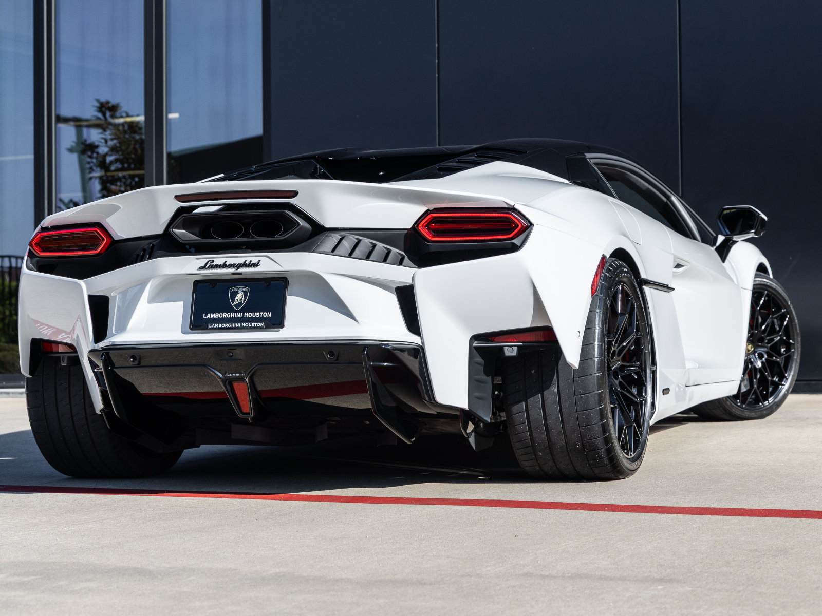 Used 2026 Lamborghini Temerario AWD/4WD image 8