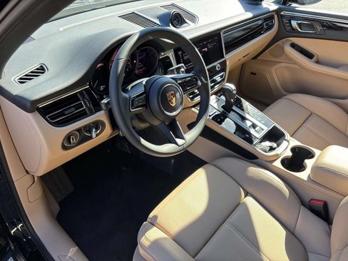 Used 2026 Porsche Macan AWD/4WD image 26