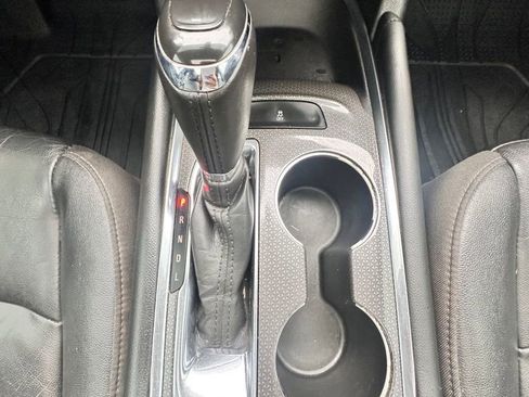 Used 2018 Chevrolet Malibu LT w/ Leather Package image 17