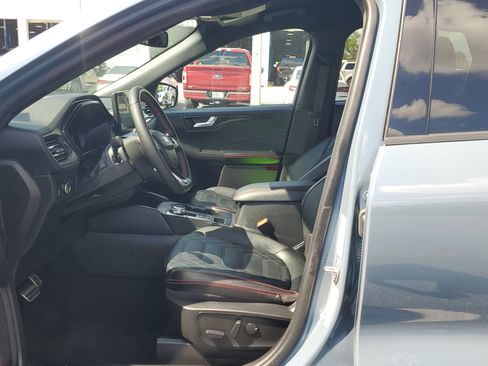 Certified 2023 Ford Escape ST-Line Elite w/ Premium Technology Package image 19