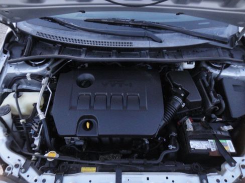 Used 2012 Toyota Corolla L image 16