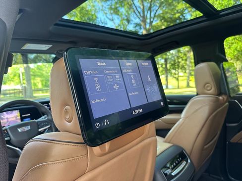 Used 2021 Cadillac Escalade ESV Sport w/ Driver Assist Tech Package image 20