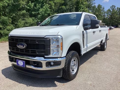 Used 2024 Ford F250 XL w/ FX4 Off-Road Package AWD/4WD image 3