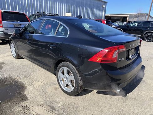 Used 2012 Volvo S60 T5 w/ Climate Pkg image 4