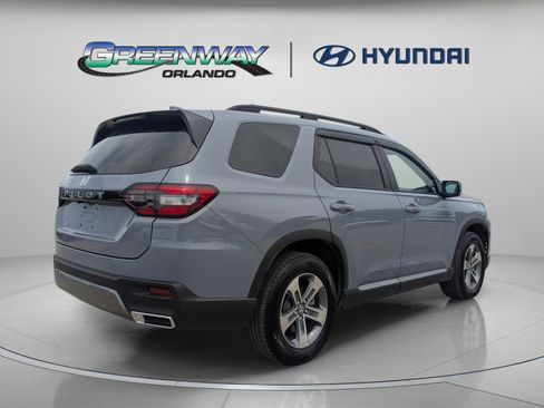 Used 2026 Honda Pilot EX-L image 8