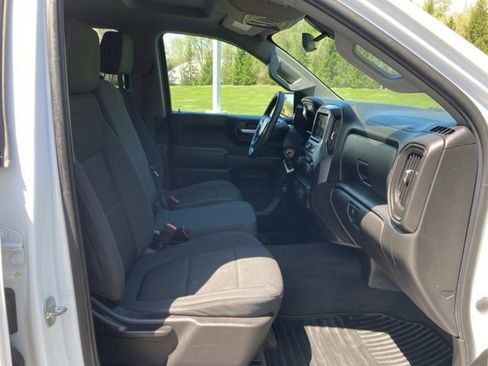 Used 2020 Chevrolet Silverado 1500 Custom Trail Boss w/ Custom Convenience Package AWD/4WD image 24