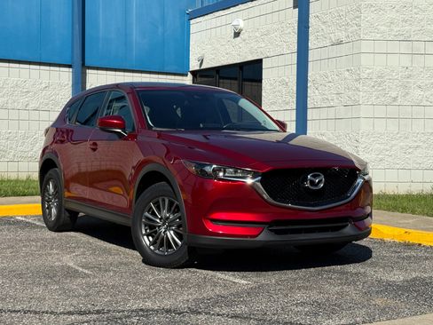 Used 2017 MAZDA CX-5 Touring image 3