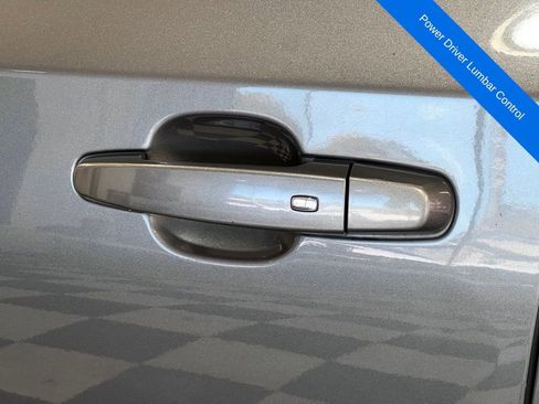 Used 2018 GMC Terrain SLE w/ Driver Convenience Package image 7