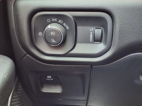 Used 2023 RAM 1500 Big Horn image 16