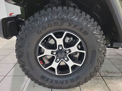 Used 2021 Jeep Wrangler Unlimited Rubicon image 6