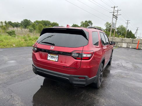 Used 2026 Honda Pilot Black Edition image 6