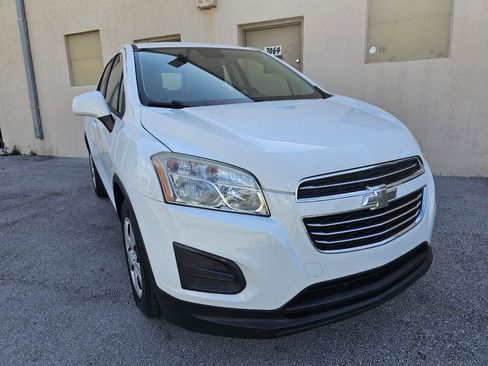 Used 2016 Chevrolet Trax LS FWD image 17